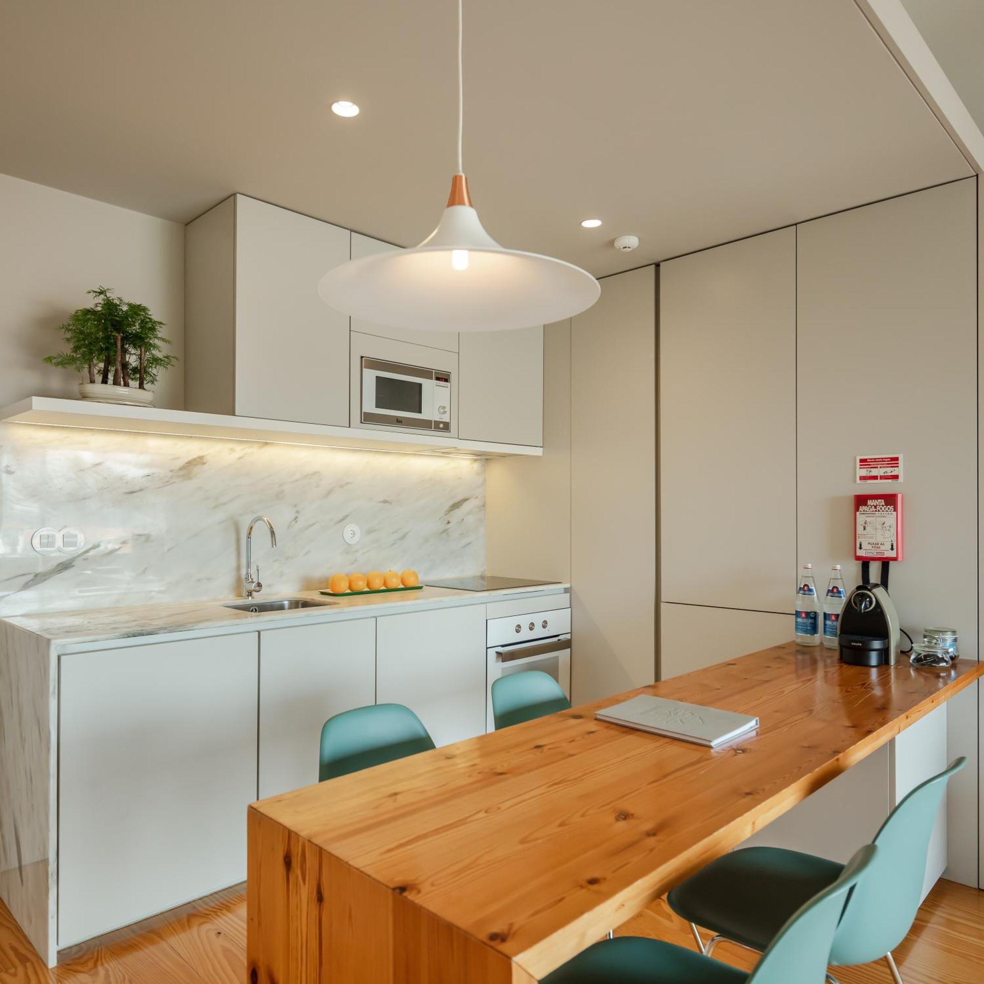 Baumhaus Serviced Living - Art & Design Apartments Porto Room photo